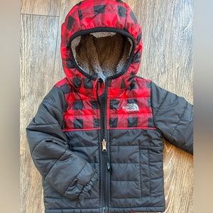 Reversible buffalo plaid puffer jacket, The North Face brand, size 2T